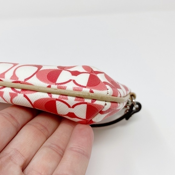 Coach Wristlet Go Go Peyton Dream Signature C Print Pink - Picture 11 of 13